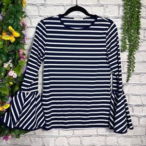 ¥💙2/$40💙Regenbogen Blue & White Stripped Long Bell Sleeve Blouse Size Medium